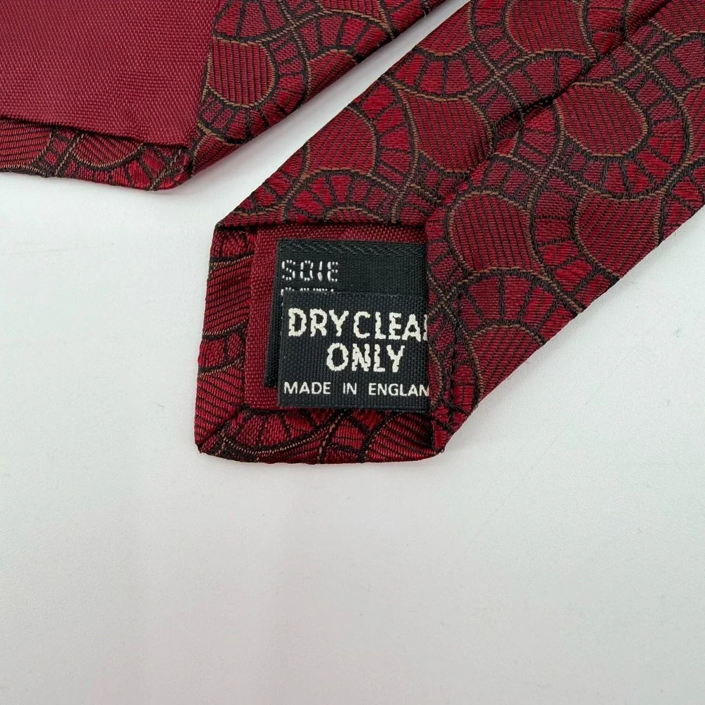 Vtg 80s Michelsons Harvard Coop Tie Mens Red Silk England Geometric Necktie